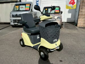 セニアカー入庫いたしました！